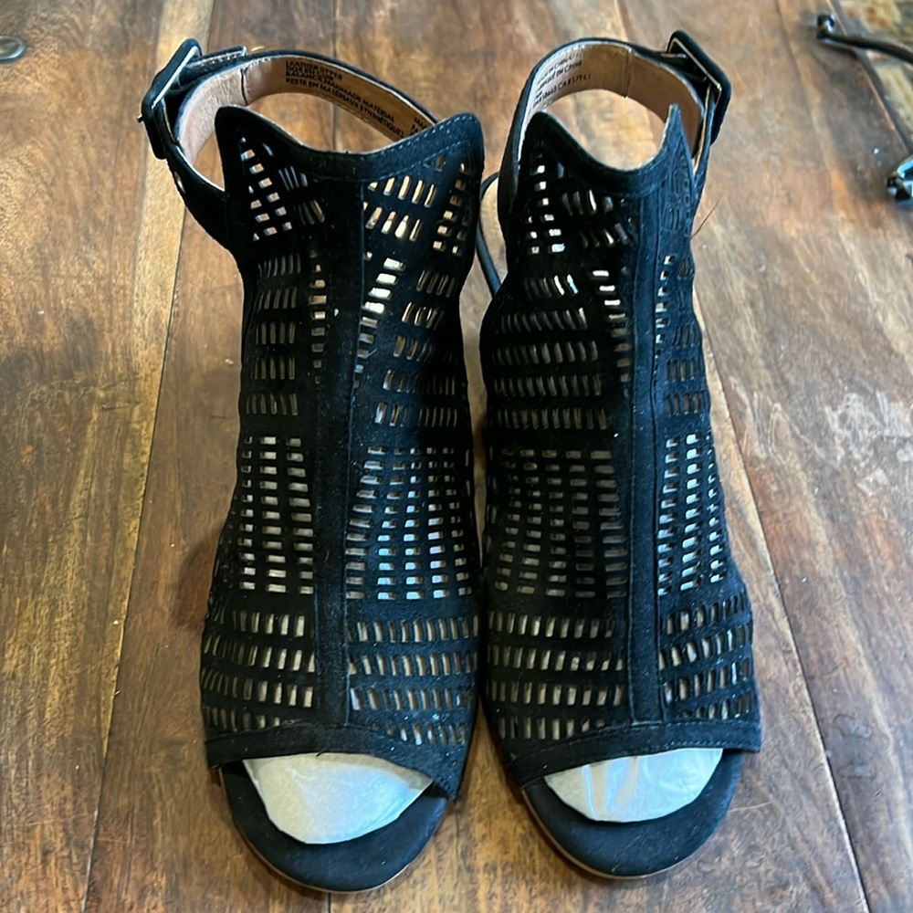 Halogen Nordstrom Women’s Black Suede‎ Wedge Sandal Size 7 1/2